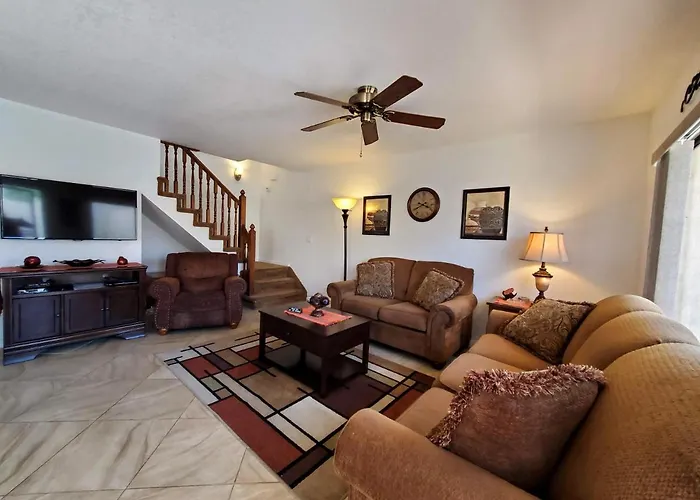 Terrific Townhouse-natuical Estates! *