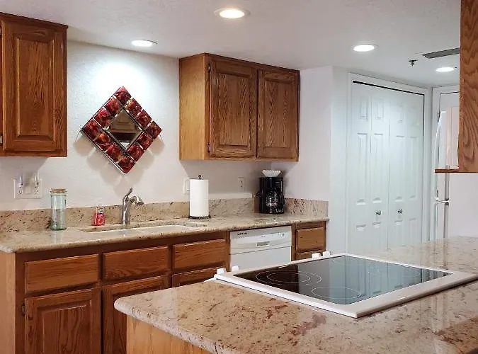 Terrific Townhouse-natuical Estates! Lake Havasu City